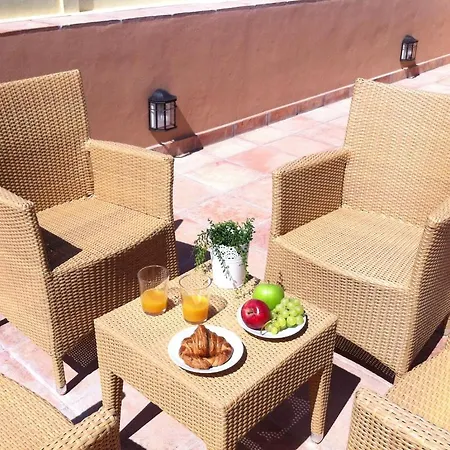 Life San Vicente Apartment Seville