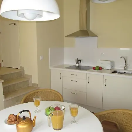 Life San Vicente Apartment *